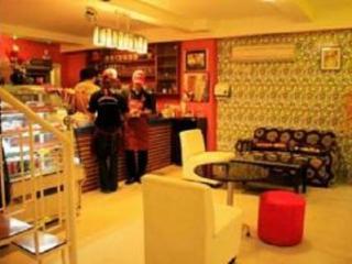 بانغْلامونغْ Hill Top Service Suites المظهر الخارجي الصورة